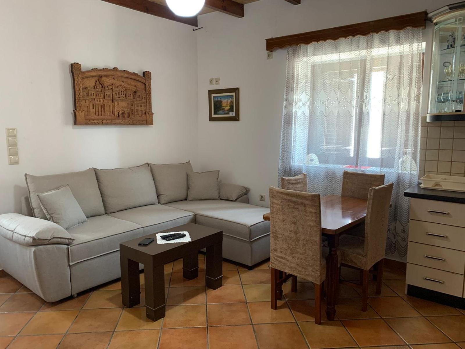 Nomad House-Entire House At Your Disposal,4 Guests Berat Kültér fotó