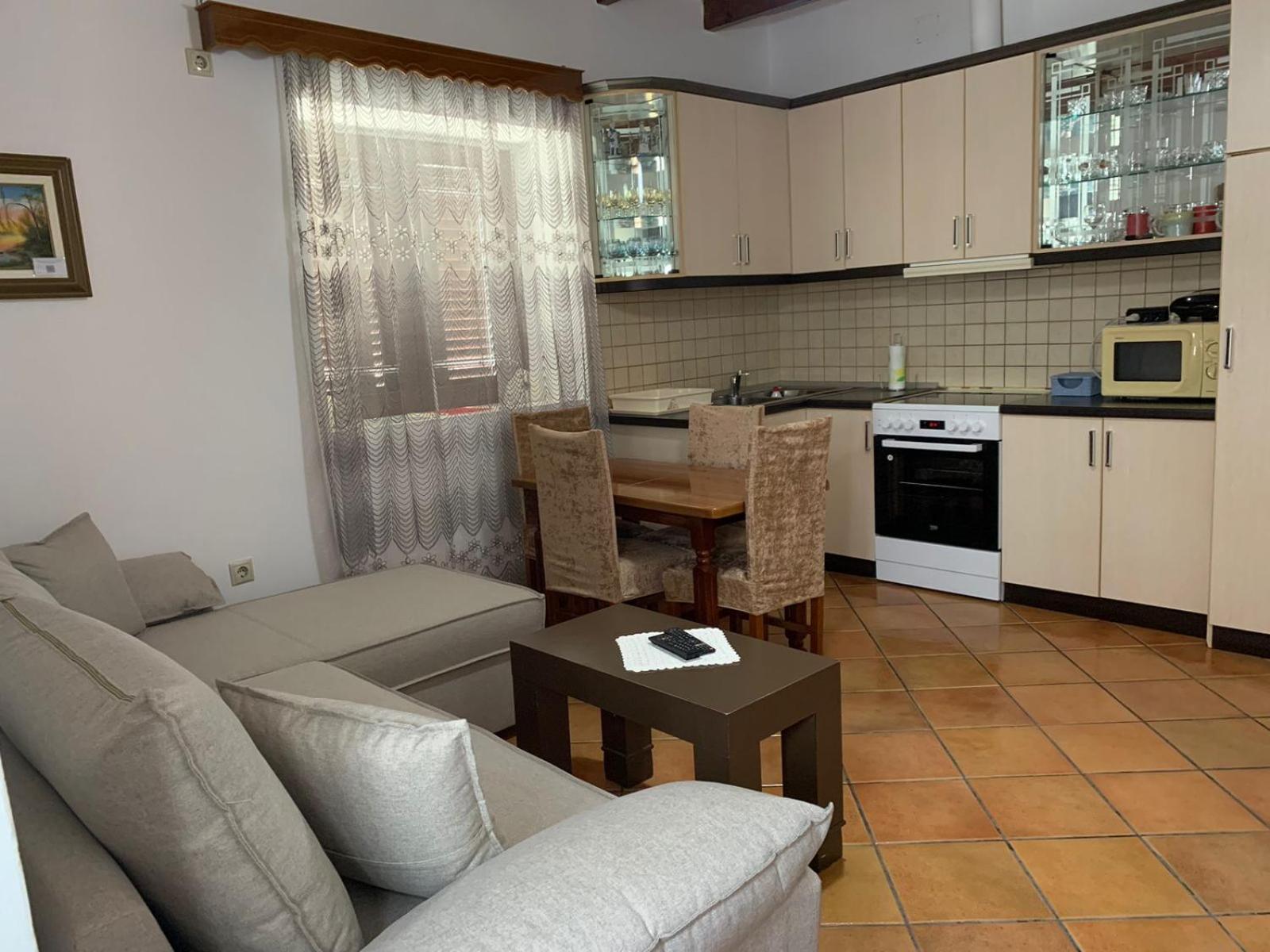 Nomad House-Entire House At Your Disposal,4 Guests Berat Kültér fotó